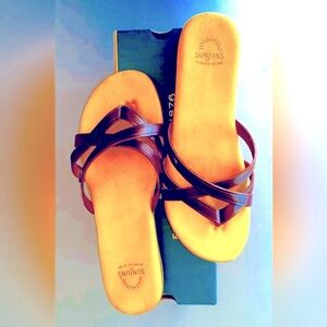 Authentic Bass Brown Leather Strap Sandals (Gently worn)